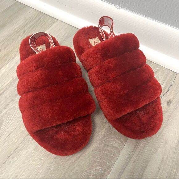 UGG Slippers Women’s 7 Red Fluff Yeah Logo Slide Platform - Picture 2 of 8